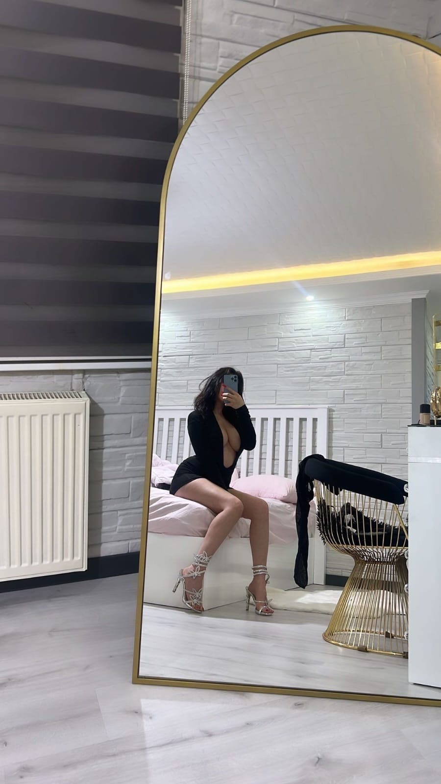 Kılavuz Saatlik Görüşen Escort Aimee